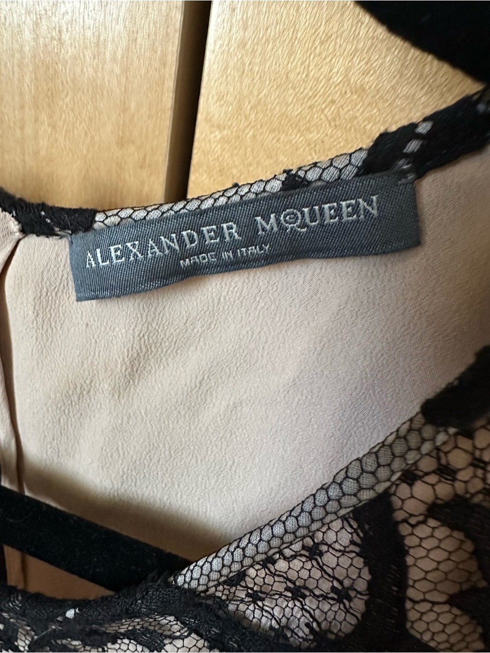 Alexander McQueen Black Lace Shell Top - Picture 3 of 5